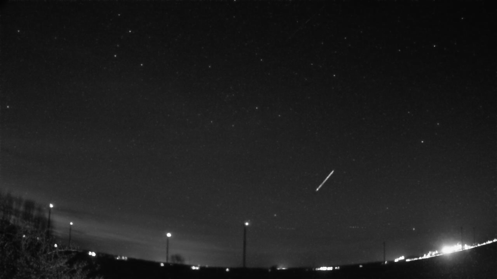 Meteor_20250327_201508.jpg