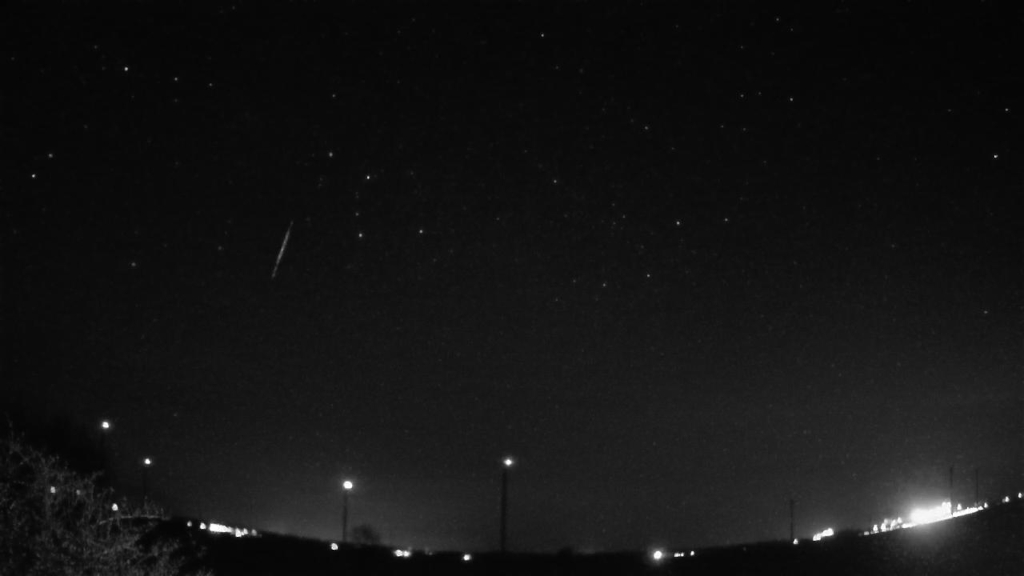 Meteor_20250327_220011.jpg
