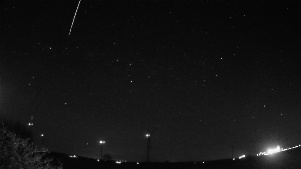 Meteor_20250401_233731.jpg