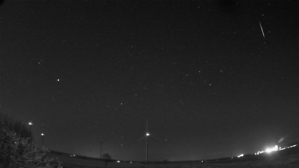 Meteor_20250408_015550.jpg