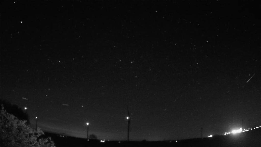 Meteor_20250425_225516.jpg