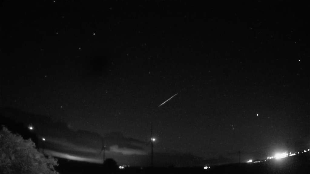 Meteor_20250801_234748.jpg