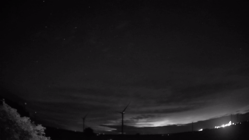 Meteor_20240704_014046.gif