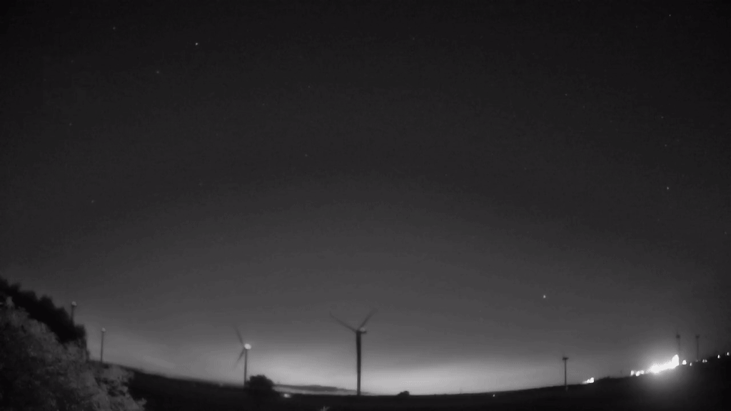Meteor_20240724_233250.gif