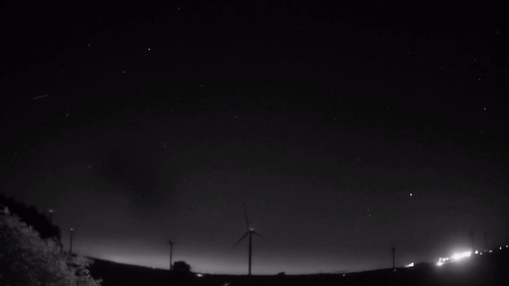 Meteor_20240728_234940.gif