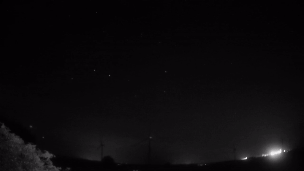Meteor_20240816_020623.gif