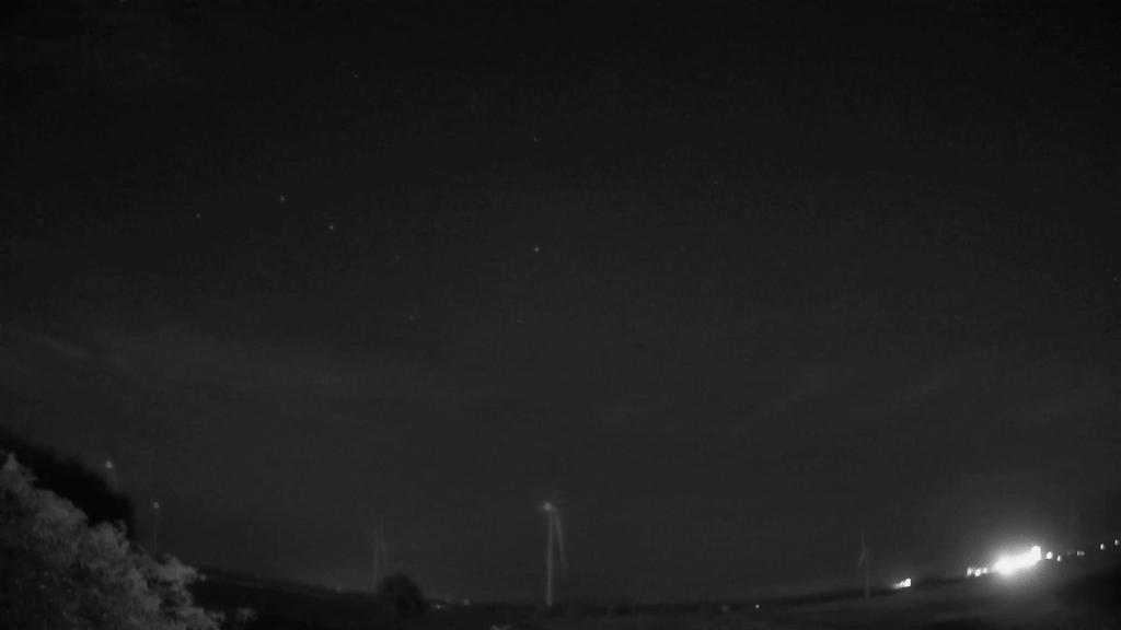 Meteor_20240818_011129.gif