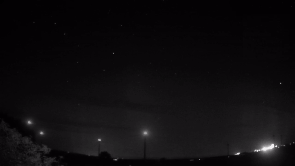 Meteor_20240830_230847.gif