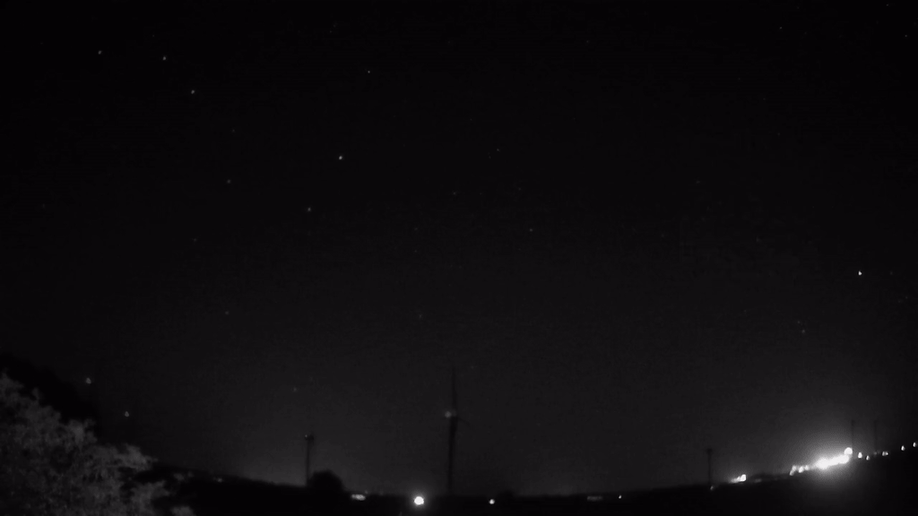 Meteor_20240905_223411.gif