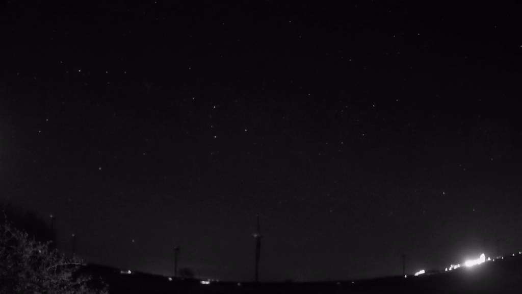 Meteor_20250401_232138.gif