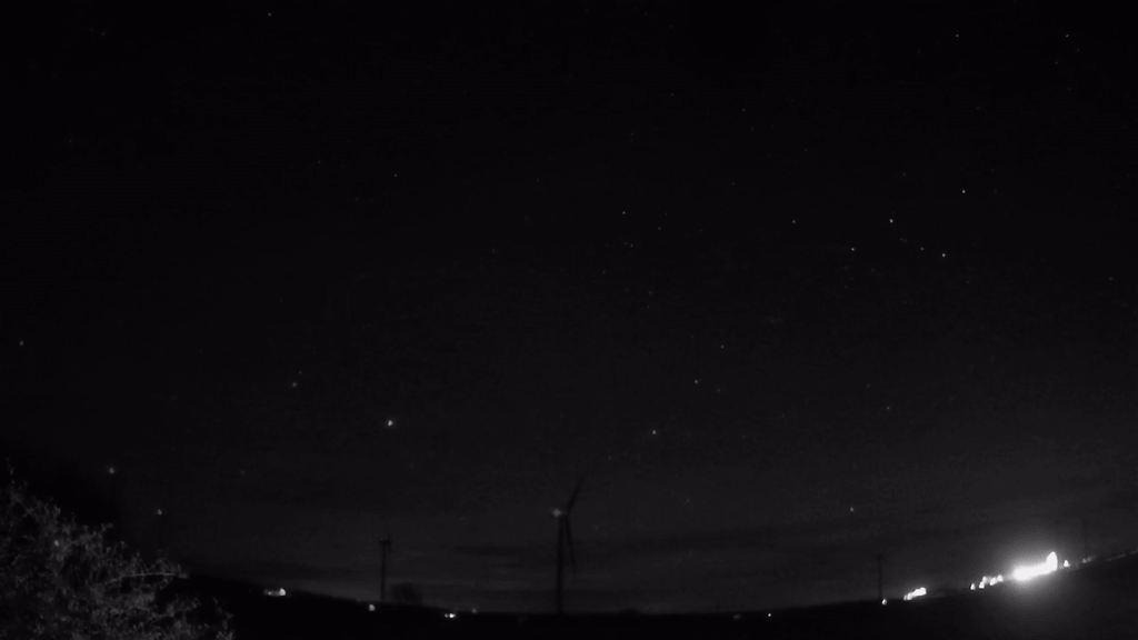Meteor_20250403_034258.gif