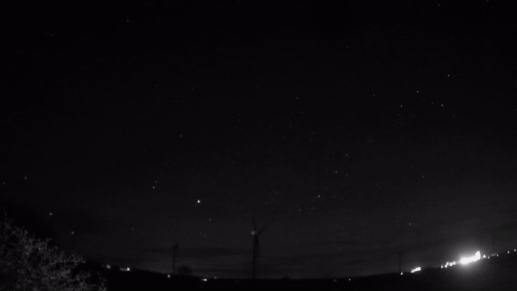 Meteor_20250403_040419.gif