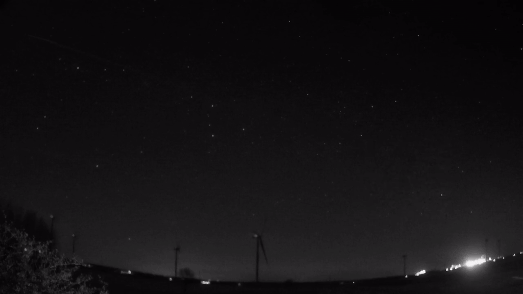 Meteor_20250403_231025.gif