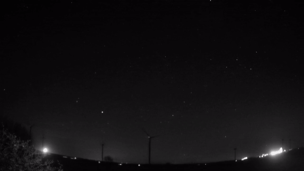 Meteor_20250404_033550.gif