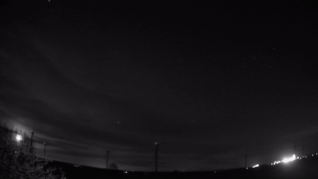 Meteor_20250405_035037.gif