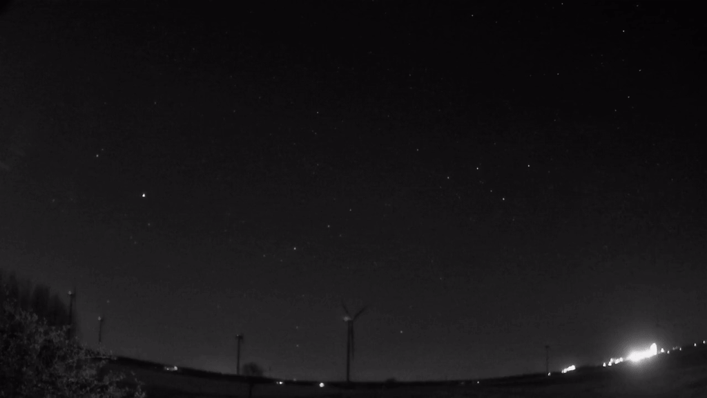 Meteor_20250406_020921.gif