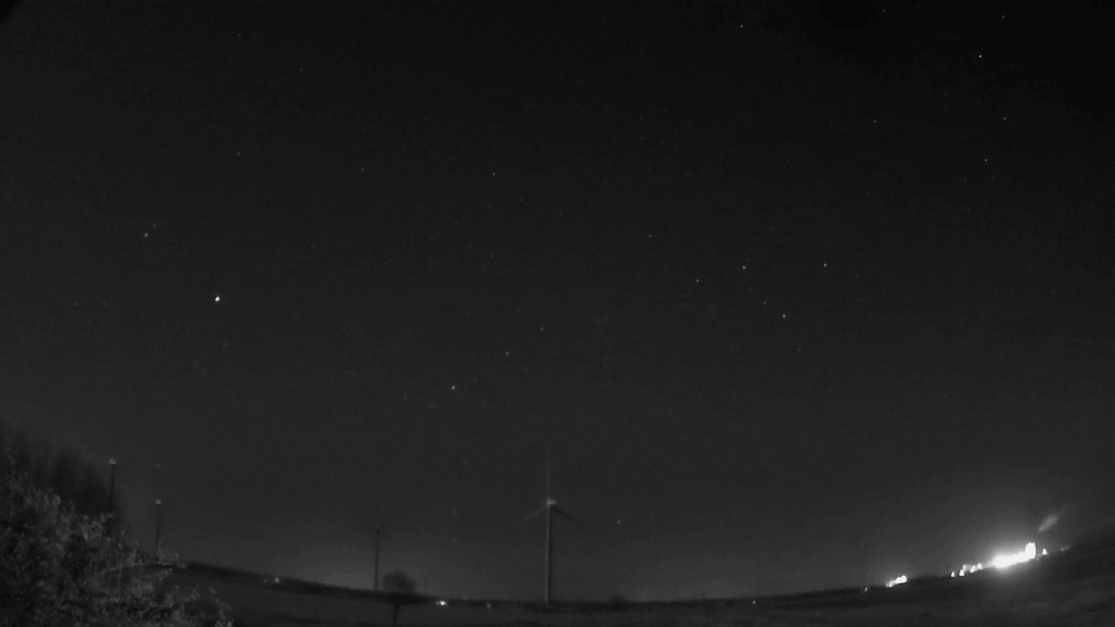 Meteor_20250408_015550.gif