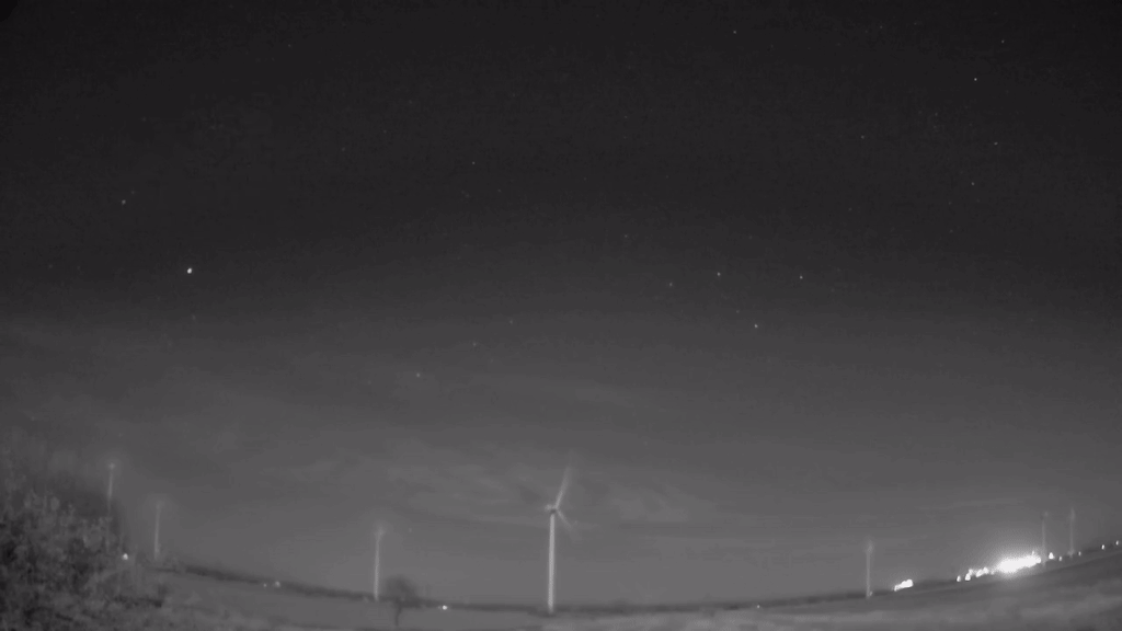 Meteor_20250413_011802.gif