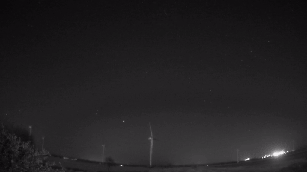 Meteor_20250415_032642.gif