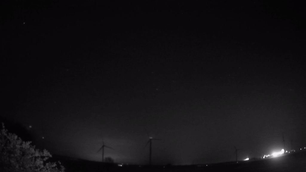 Meteor_20250422_230207.gif