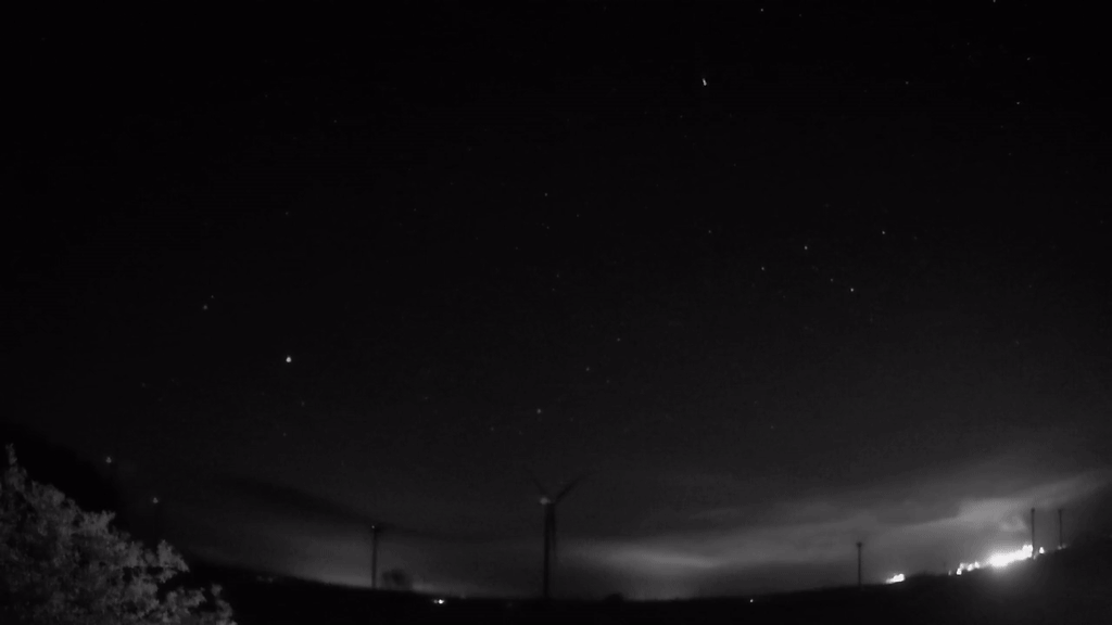Meteor_20250425_013039.gif