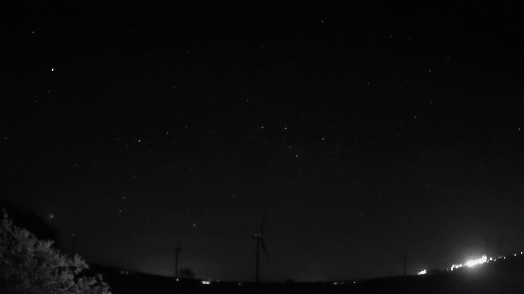 Meteor_20250425_232215.gif