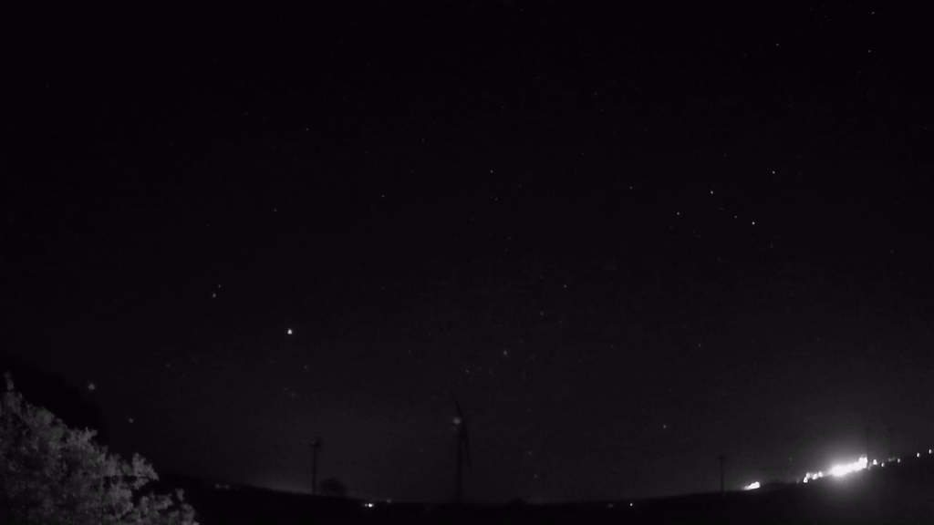 Meteor_20250426_015526.gif