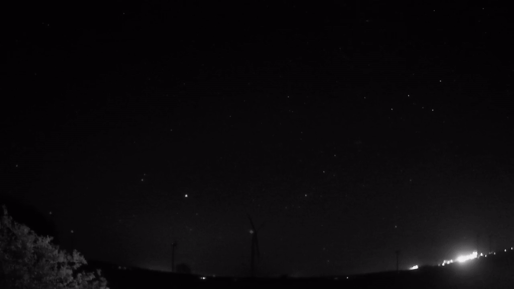 Meteor_20250426_022256.gif
