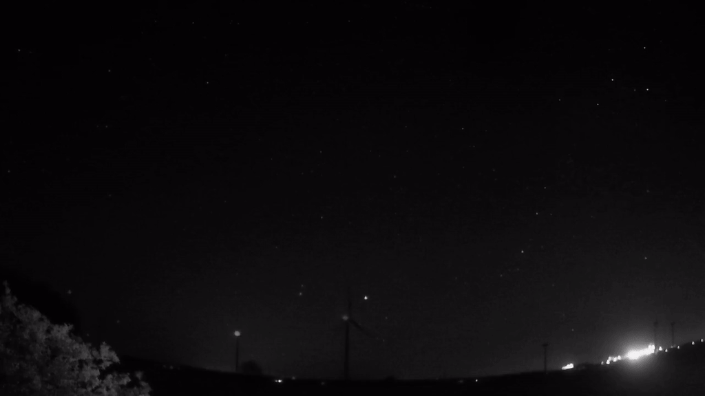 Meteor_20250427_033526.gif