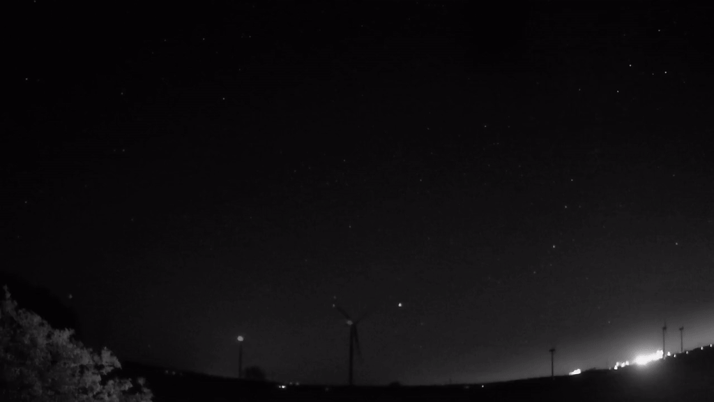 Meteor_20250427_035454.gif