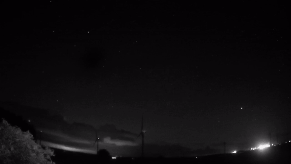Meteor_20250801_234748.gif